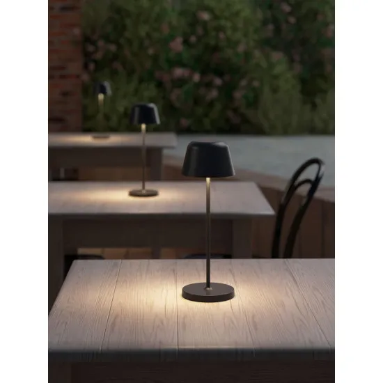 Astro Lighting Nomad fekete hordozható LED kültéri asztali lámpa (AST-1484001) LED 1 izzós IP65
