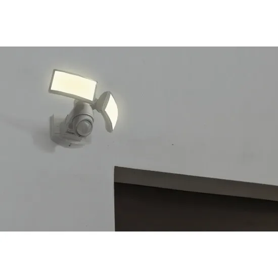Lutec Arc fehér mozgásérzékelős LED kültéri fali lámpa (LUT-7632201053) LED 1 izzós IP54