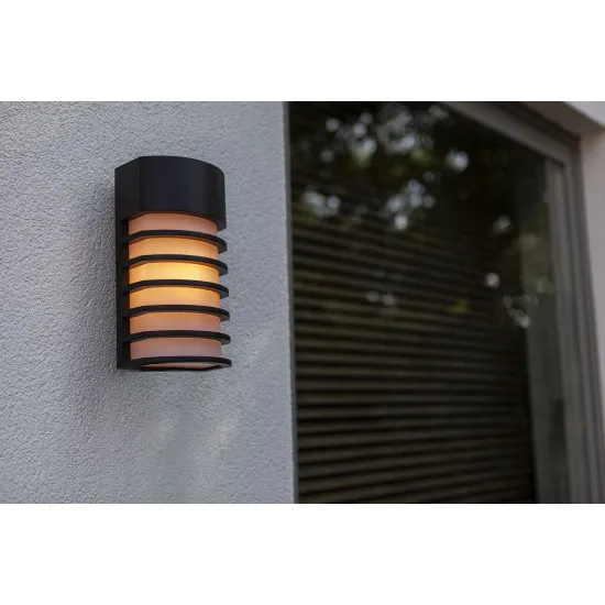 Lutec Fulton matt fekete kültéri falikar (LUT-5207601012) E27 1 izzós IP54