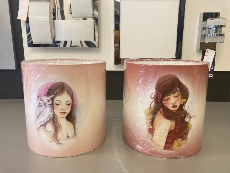 Lámpaernyő textilre nyomtatott grafikával